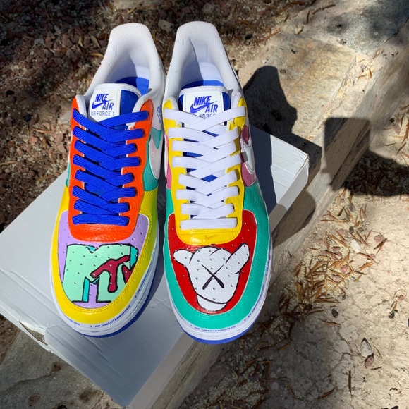 Size 11.5 - Picture 4 of 6